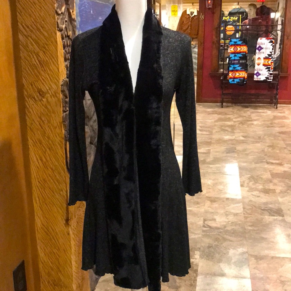NWT Vine Street Apparel Black Cardigan with Faux Fur 2XL